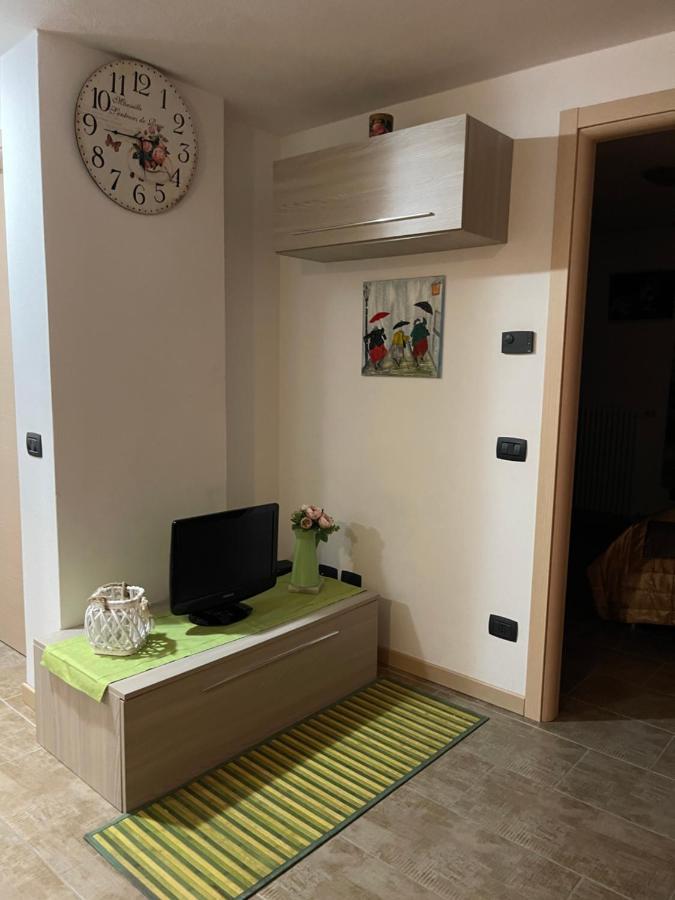 La Casa Di Pucci Nel Borgo Affrescato Di Parlasco Cortenova ภายนอก รูปภาพ