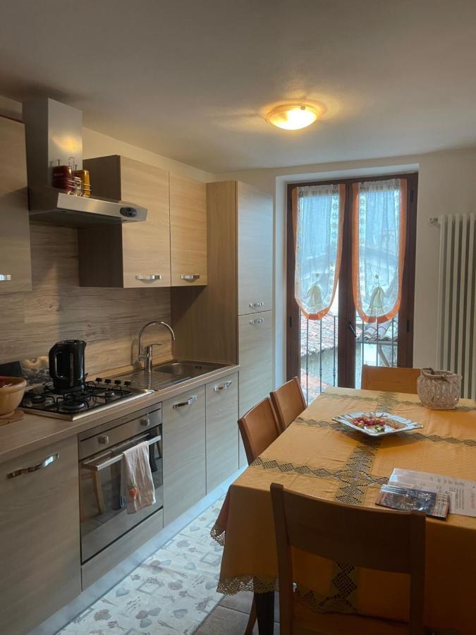 La Casa Di Pucci Nel Borgo Affrescato Di Parlasco Cortenova ภายนอก รูปภาพ